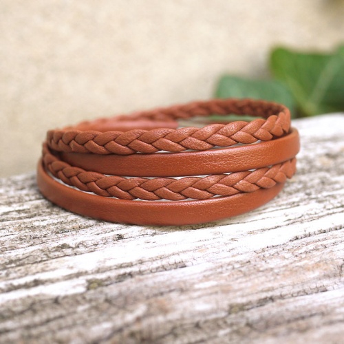 bracelet-cuir-artisanal-homme-robin-marron-cognac-02