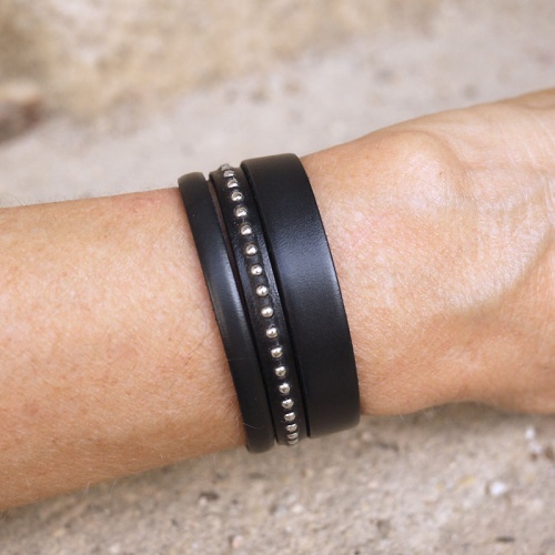 bracelet-cuir-femme-billes-aimant-noir-03