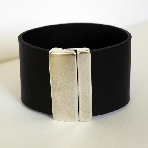bracelet-cuir-femme-manchette-noir-fermoir-aimant-013