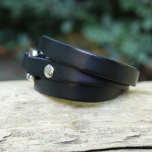 Bracelet cuir artisanal noir pour homme fermoir plaqué argent