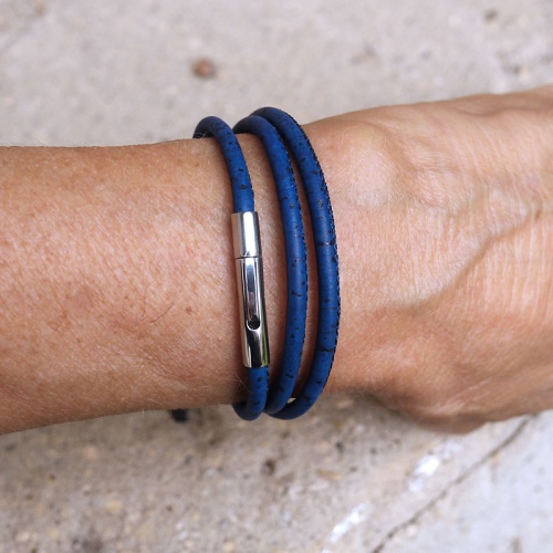 bracelet-liege-femme-inox-3mm-bleu-02_1361248266