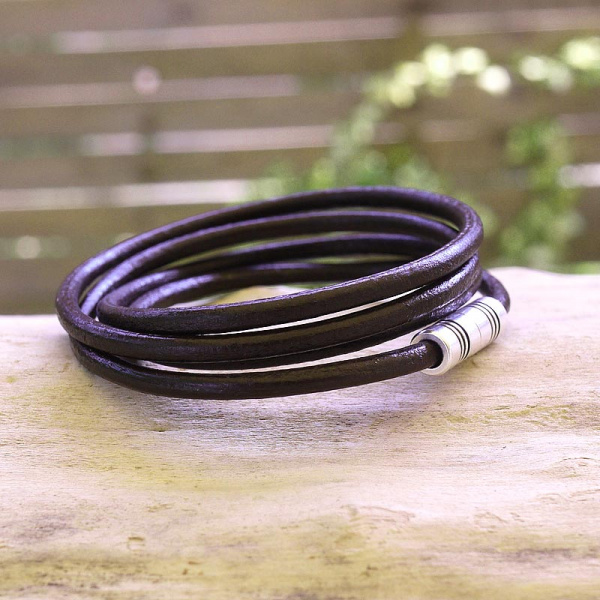 bracelet-cuir-rond-aimant-strie-marron-011