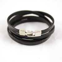 Bracelet en cuir femme fait main noir 4 tours de poignet