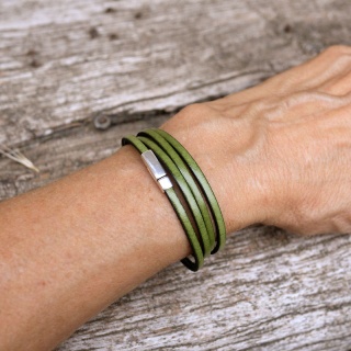 bracelet-cuir-femme-fait-main-3mm-vert-012